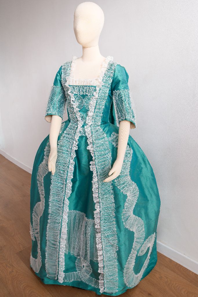 mecklenburg copy gown - c.1774