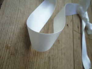 white satin ribbon 25mm wide - Online Haberdashery Supplies, Historical Looking Trims, natural ribbons for sale, berisford's rustic ribbon - dark cream col 50, Inline Historical Fabric suppliers, Hand made and Bespoke Historical Costumes based on items from the museums by HandBound Costumes,
