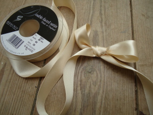 Cream Berisford Ribbon for costume supplies, 5mm silver ribbon double sided satin, berisford Ribbons, historical costume supplies, Onlien haberdashery, online costume supplies, online ribbon store, online fabric shop