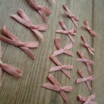 Pink wedding bows - online haby