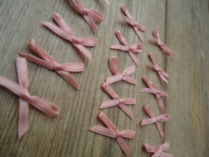 Pink wedding bows - online haby