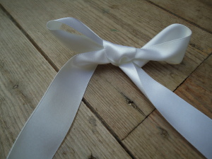white satin ribbon 25mm wide - Online Haberdashery Supplies, Historical Looking Trims, natural ribbons for sale, berisford's rustic ribbon - dark cream col 50, Inline Historical Fabric suppliers, Hand made and Bespoke Historical Costumes based on items from the museums by HandBound Costumes,