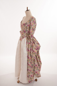 Gallery of English Costume, 1770s - 80s style of dresses, Janet Arnold costumes, replica historical costumes by HandBound, polonaise dresses from the 18thc, where can I get a period dress made up, replica costume maker , corsetier specialising in 18thc stays, HandBound Historical Costumes