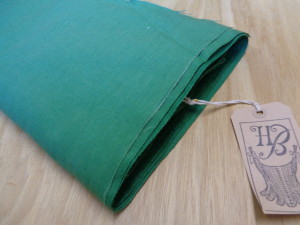 linen mix and linen style fabrics, online farbics for sale, historical fabric shop, fabrics and supplies for reenactment clothing, historical costume supplies, living history fabrics, historical linen cloths, plain pure linen priced by the mtr