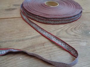 craft ribbons in online haby, online fabric and ribbon shop, dressmaking supplies, pretty ribbons for sale by the mtr