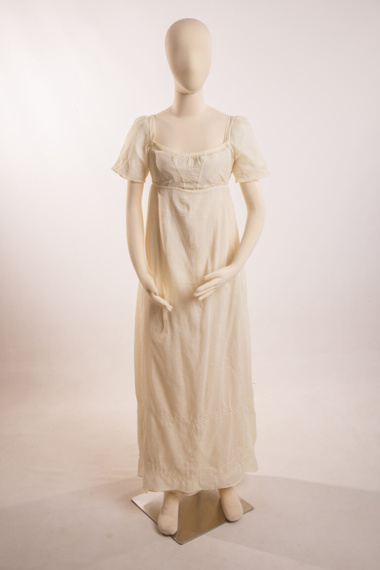 1790-1806 Day Gown – Cream Muslin « HandBound Costumes