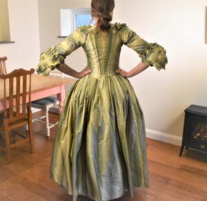 what makes a robe a l'anglais different - back view of the a nightgown